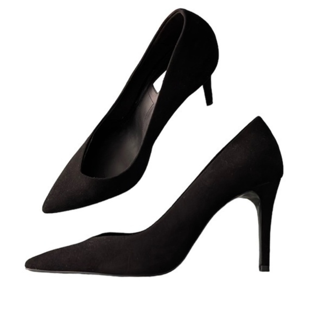 Stradivarius heels🖤